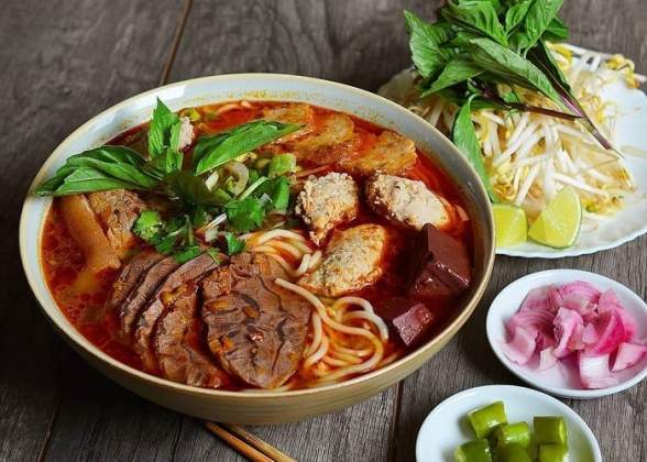 Hue Culinary Tour – Explore the Royal Flavors of Vietnam with Ánh Việt Travel
