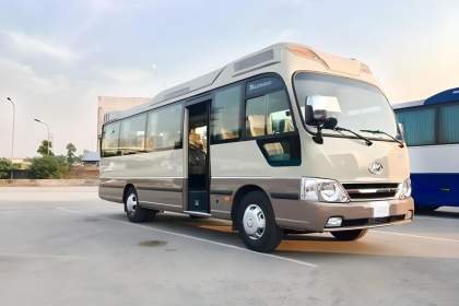 30 seats bus rental 